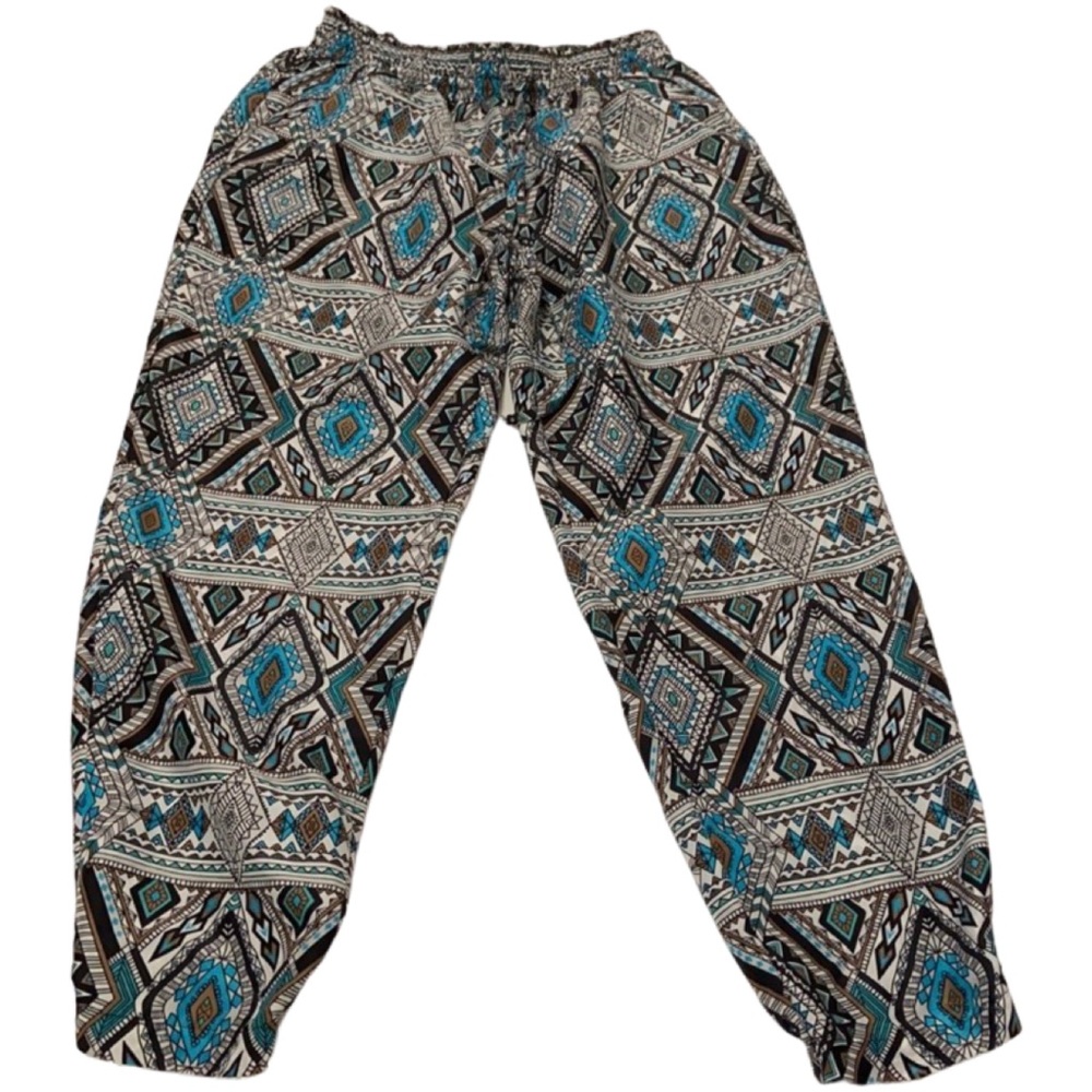 Mudd wide leg geometric joggers.  Very light, great piece for spring and summer.